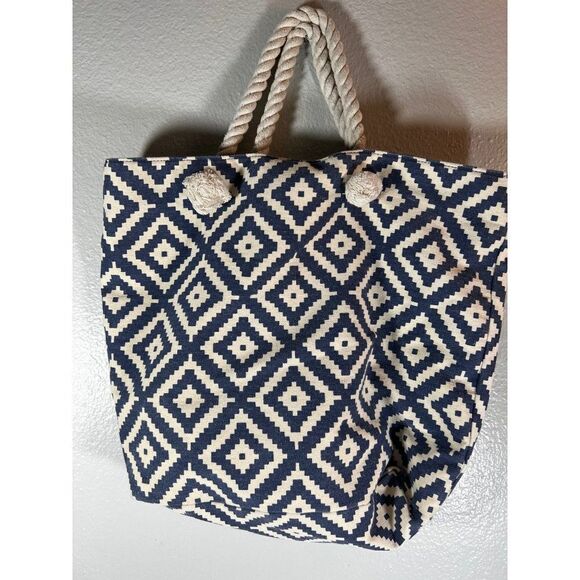 Summer & Rose Rope Handle Square Patterned Tote Bag. Blue & White. Size 14 x 16. - Picture 1 of 8